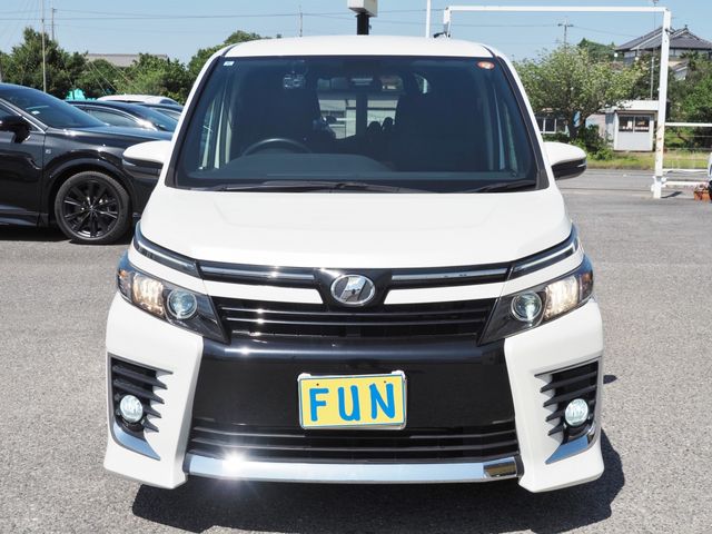 TOYOTA VOXY 2016 Image 31