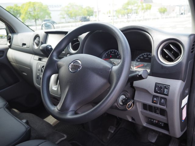 NISSAN NV350 CARAVAN 1.2T 2020 Image 31