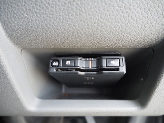 NISSAN NV350 CARAVAN 1.2T 2020 Image 31