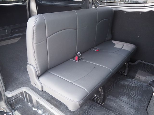 NISSAN NV350 CARAVAN 1.2T 2020 Image 31