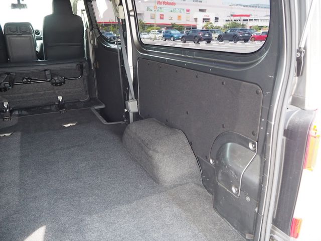 NISSAN NV350 CARAVAN 1.2T 2020 Image 31