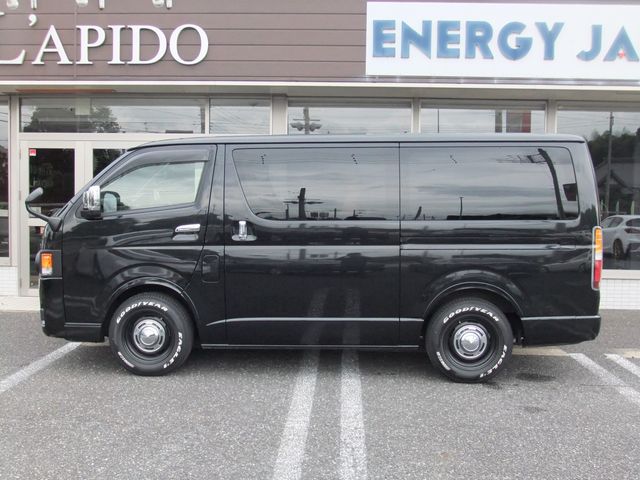 TOYOTA HIACE VAN 2WD 2023 Image 31