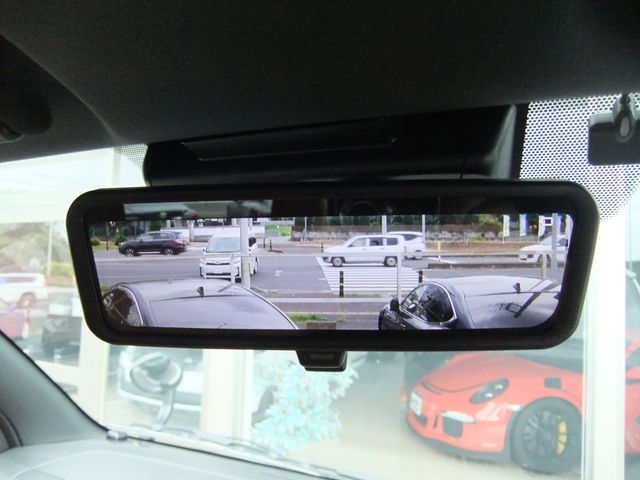 TOYOTA HIACE VAN 2WD 2023 Image 31