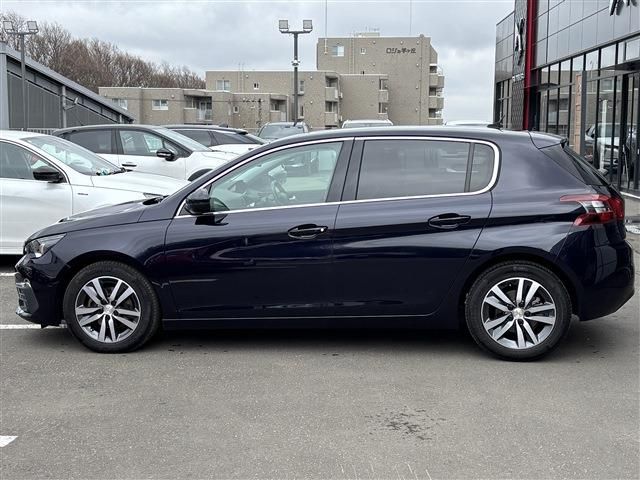 PEUGEOT 308 2018 Image 31