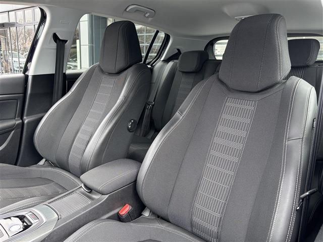 PEUGEOT 308 2018 Image 31