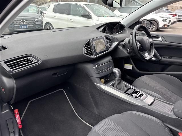 PEUGEOT 308 2018 Image 31