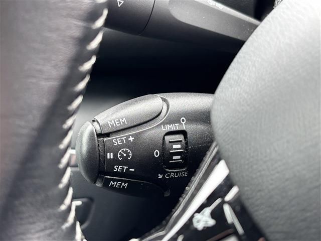 PEUGEOT 308 2018 Image 31