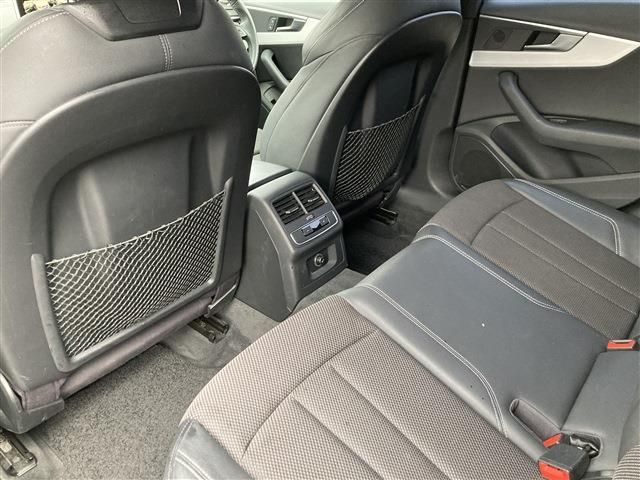AUDI A4 AVANT 2018 Image 31