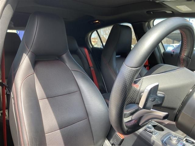 AMG GLA CLASS 2017 Image 31