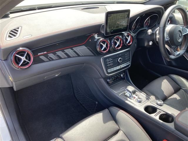 AMG GLA CLASS 2017 Image 31