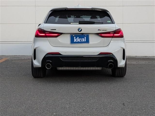 BMW 1SERIES 2019 Image 31