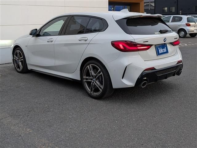 BMW 1SERIES 2019 Image 31