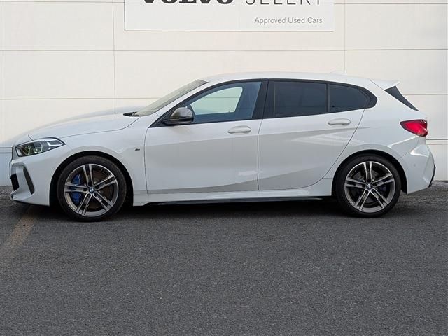 BMW 1SERIES 2019 Image 31