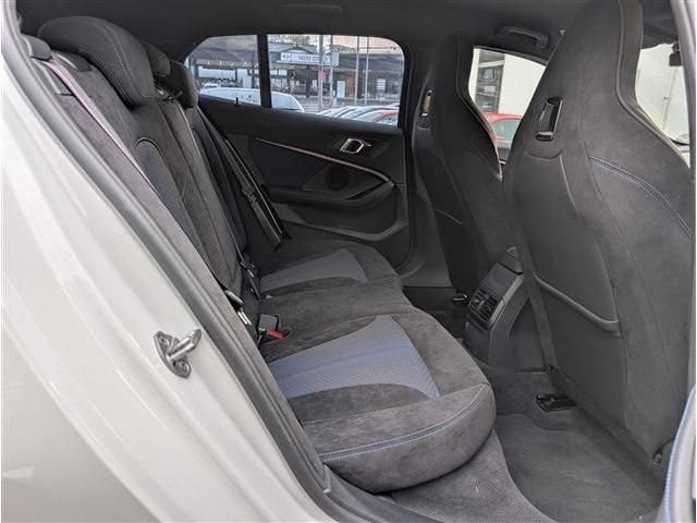 BMW 1SERIES 2019 Image 31