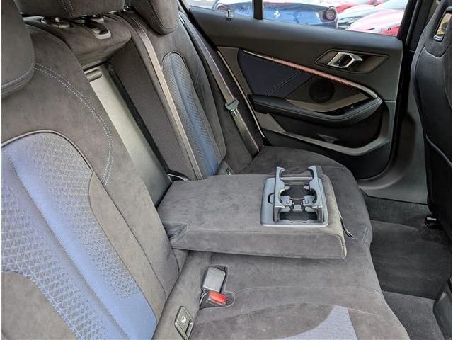 BMW 1SERIES 2019 Image 31