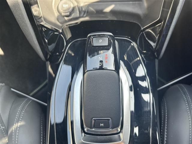 PEUGEOT 2008 2020 Image 31