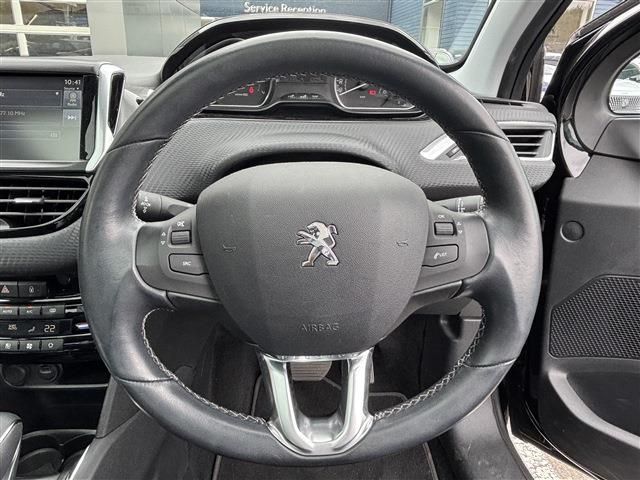 PEUGEOT 208 2016 Image 31