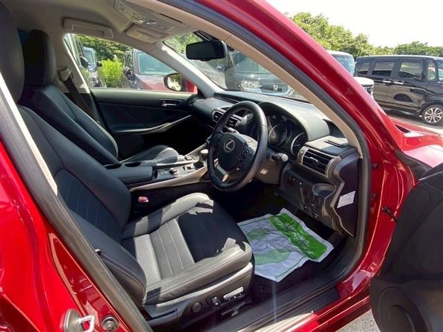 TOYOTA LEXUS IS250 2015 Image 31