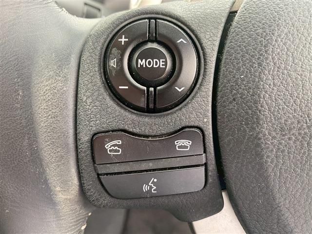 TOYOTA LEXUS IS250 2015 Image 31