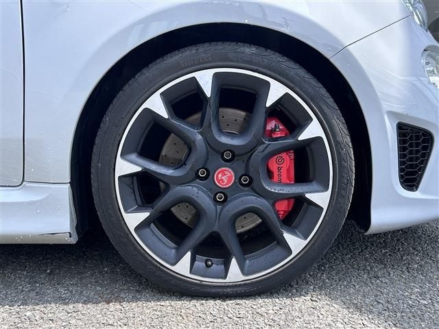 FIAT ABARTH 595 2019 Image 31