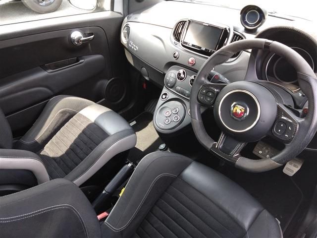 FIAT ABARTH 595 2019 Image 31