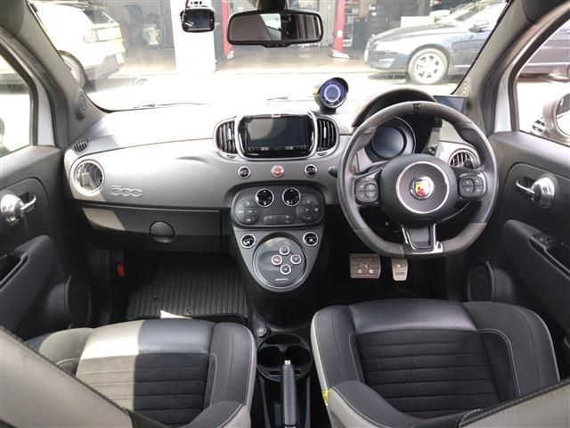 FIAT ABARTH 595 2019 Image 31