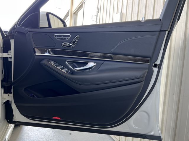 MERCEDES BENZ S CLAS 2016 Image 31