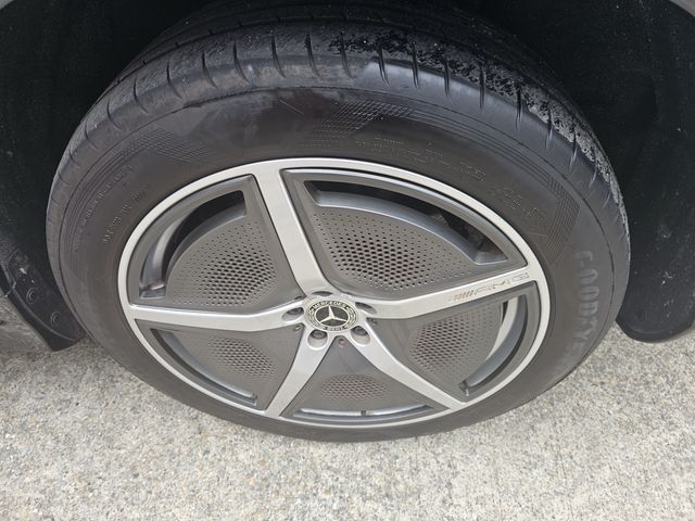 MERCEDES BENZ EQS SU 2023 Image 31