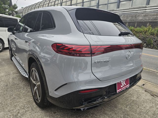 MERCEDES BENZ EQS SU 2023 Image 31