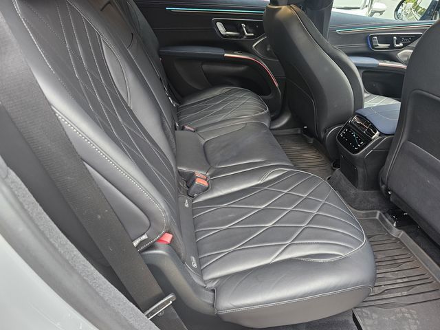 MERCEDES BENZ EQS SU 2023 Image 31