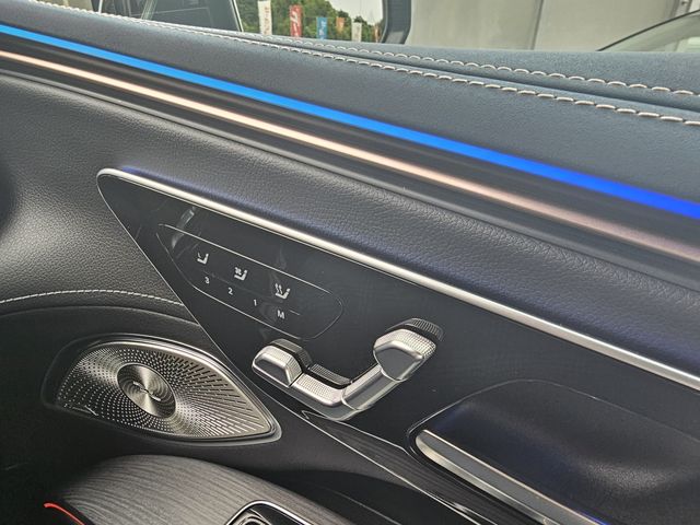 MERCEDES BENZ EQS SU 2023 Image 31