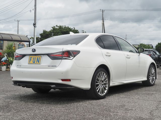 TOYOTA LEXUS GS300H 2017 Image 31
