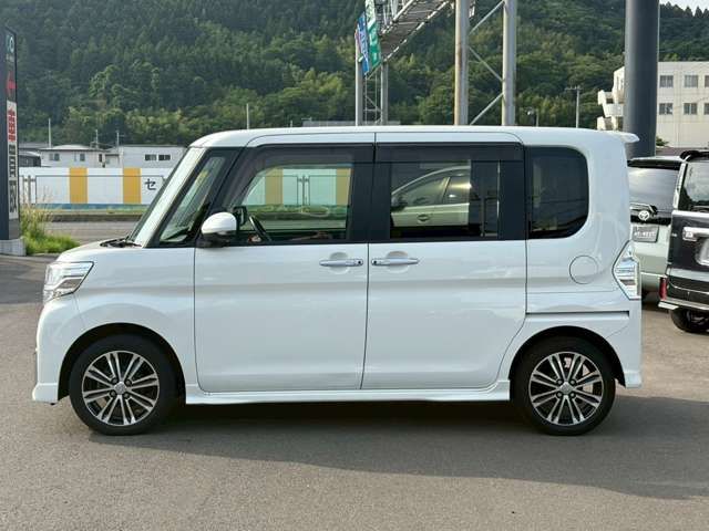 DAIHATSU TANTO CUSTOM 4WD 2018 Image 31
