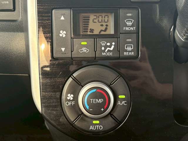 DAIHATSU TANTO CUSTOM 4WD 2018 Image 31