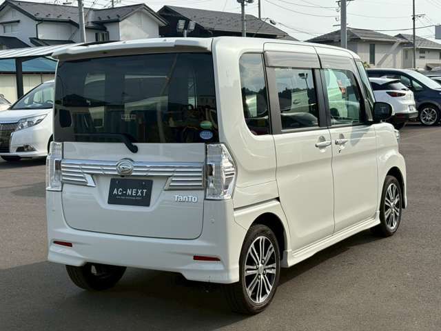 DAIHATSU TANTO CUSTOM 4WD 2018 Image 31