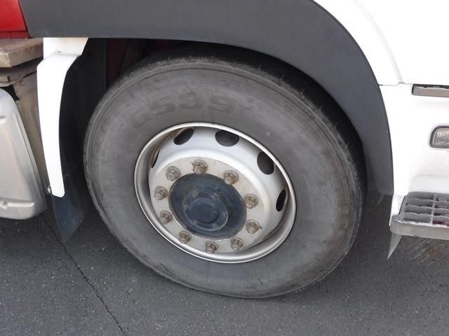 NISSAN DIESEL  2013 Image 31