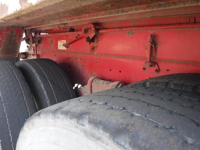 NISSAN DIESEL  2013 Image 31