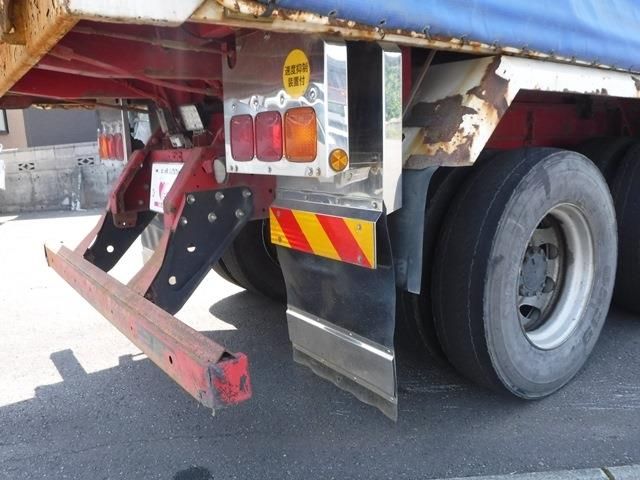 NISSAN DIESEL  2013 Image 31