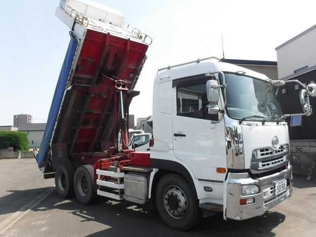 NISSAN DIESEL  2013 Image 31