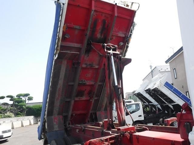 NISSAN DIESEL  2013 Image 31