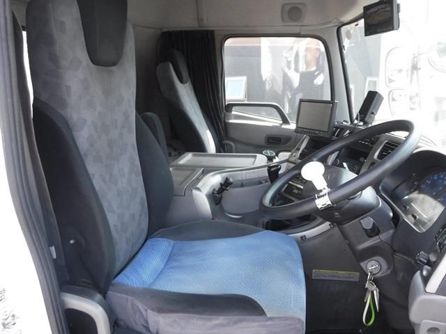 NISSAN DIESEL  2013 Image 31