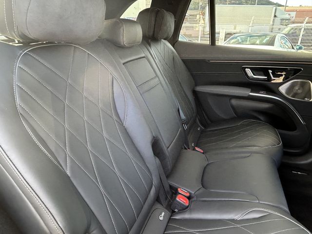 MERCEDES BENZ EQS SU 2023 Image 31