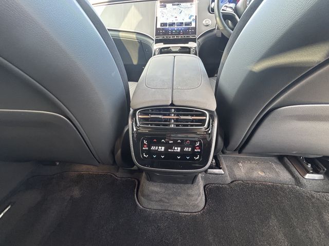 MERCEDES BENZ EQS SU 2023 Image 31