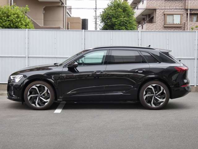 AUDI Q8 E-TRON 2023 Image 31