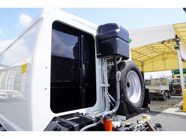 MITSUBISHI CANTER 2024 Image 31