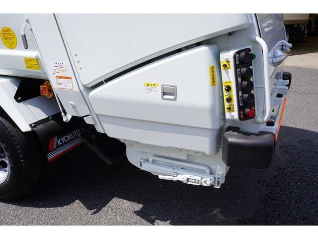 MITSUBISHI CANTER 2024 Image 31