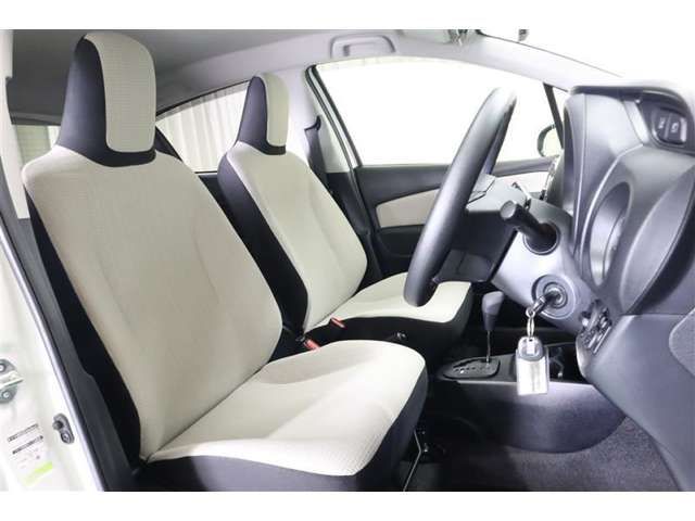 TOYOTA VITZ 2019 Image 31