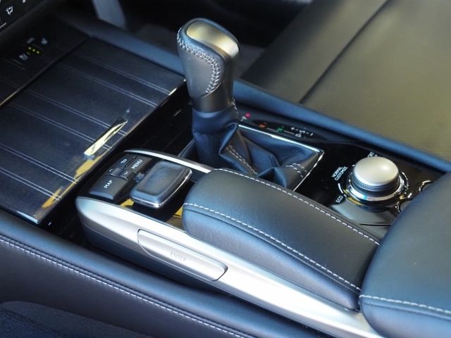 TOYOTA LEXUS GS300H 2017 Image 31