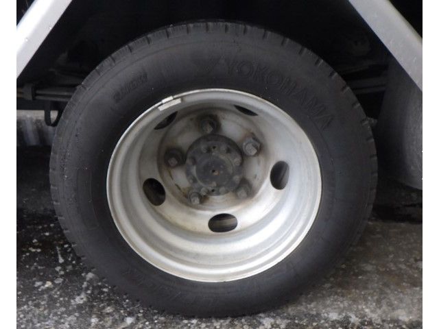 HINO DUTRO 2015 Image 31