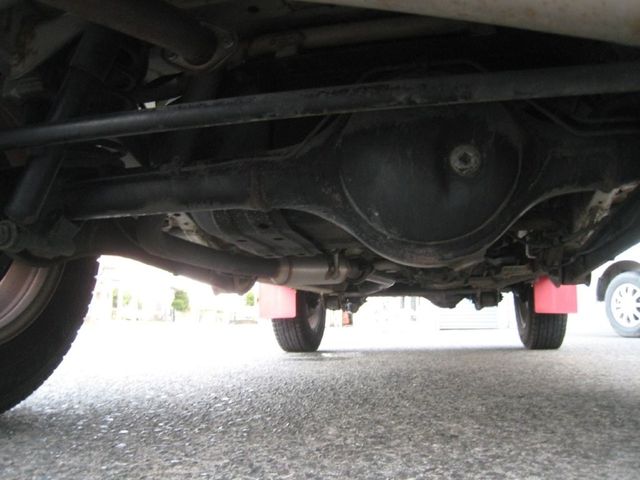 SUZUKI JIMNY 4WD 2002 Image 31